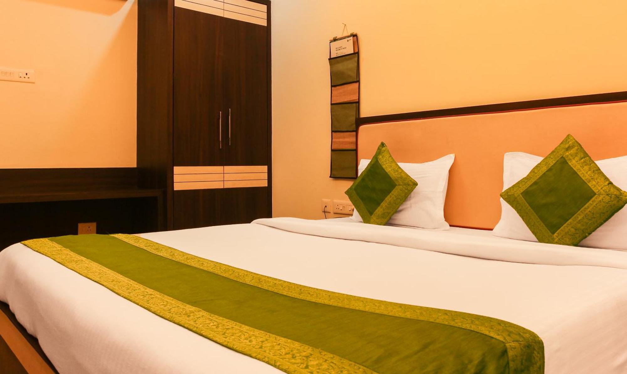 Hotel Janki International Sigra 2 Km From Kashi Vishwanath Temple Varanasi Eksteriør bilde