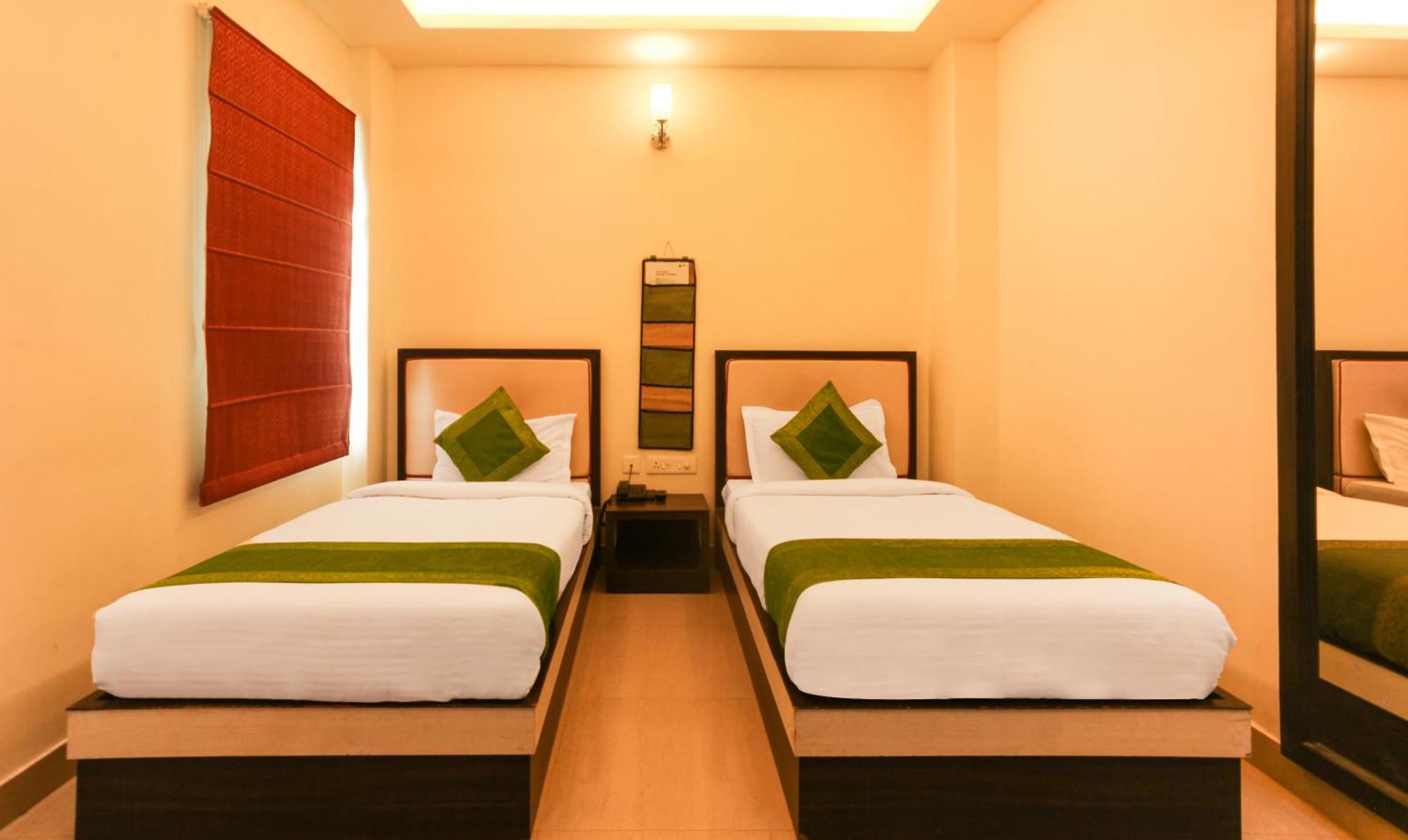 Hotel Janki International Sigra 2 Km From Kashi Vishwanath Temple Varanasi Eksteriør bilde
