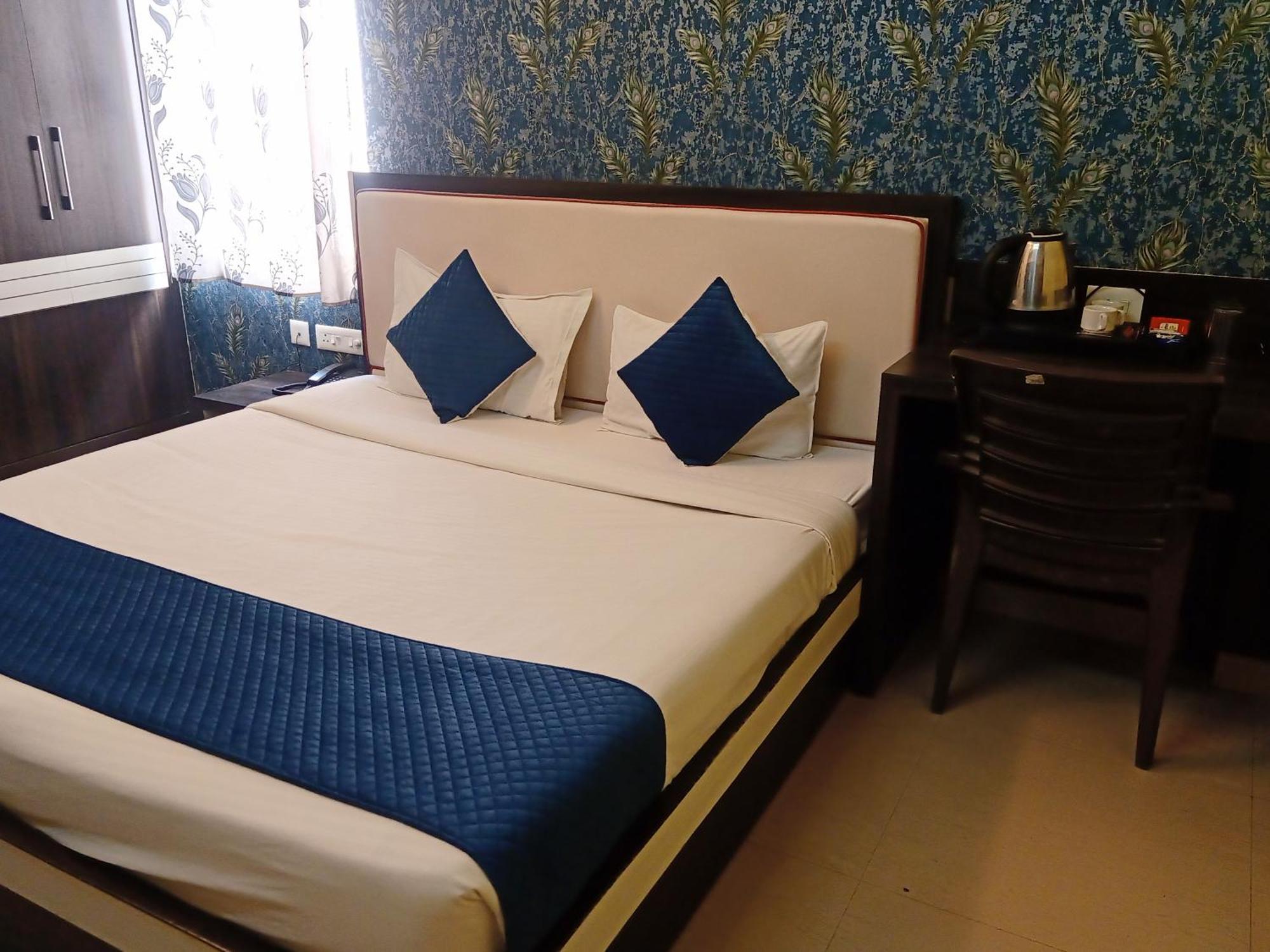 Hotel Janki International Sigra 2 Km From Kashi Vishwanath Temple Varanasi Eksteriør bilde
